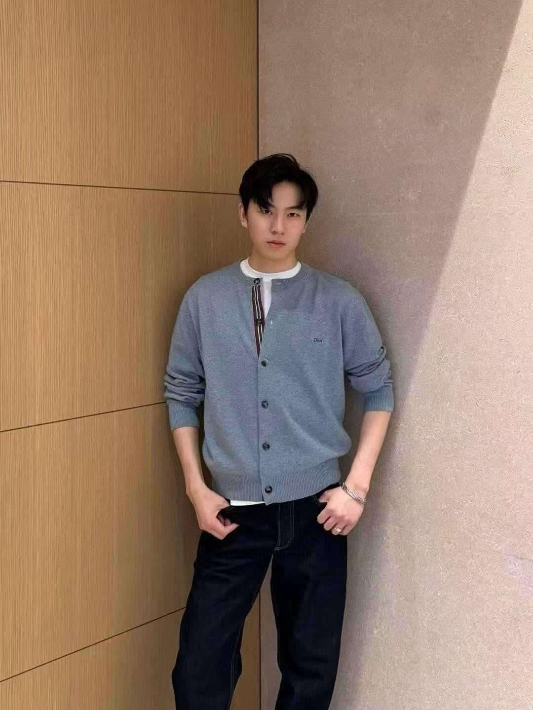 주말QZ / 디올 자수 니트 가디건