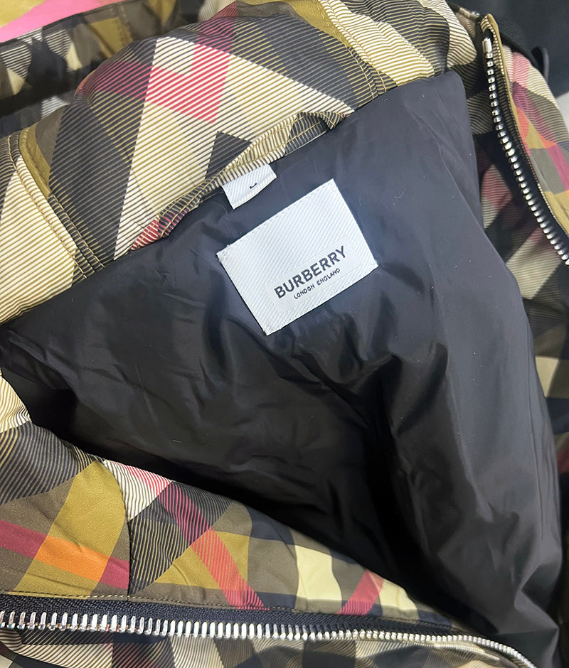 대리석 / 버버리(BURBERRY) 체크 카라 롱 슬리브 티셔츠