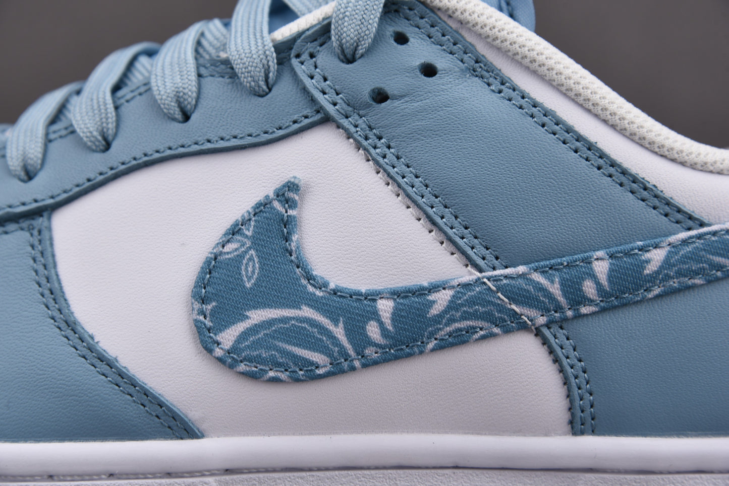 S2/Nike Men's Sneakers