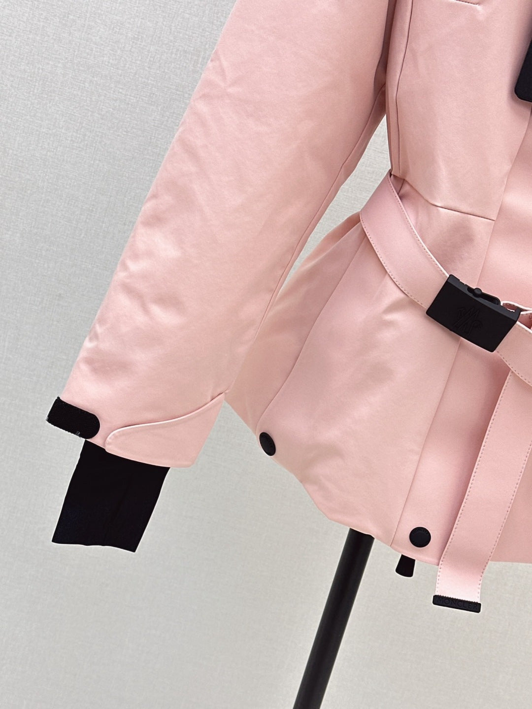 벨라 / MC 쇼트 커프스 다운 스키복