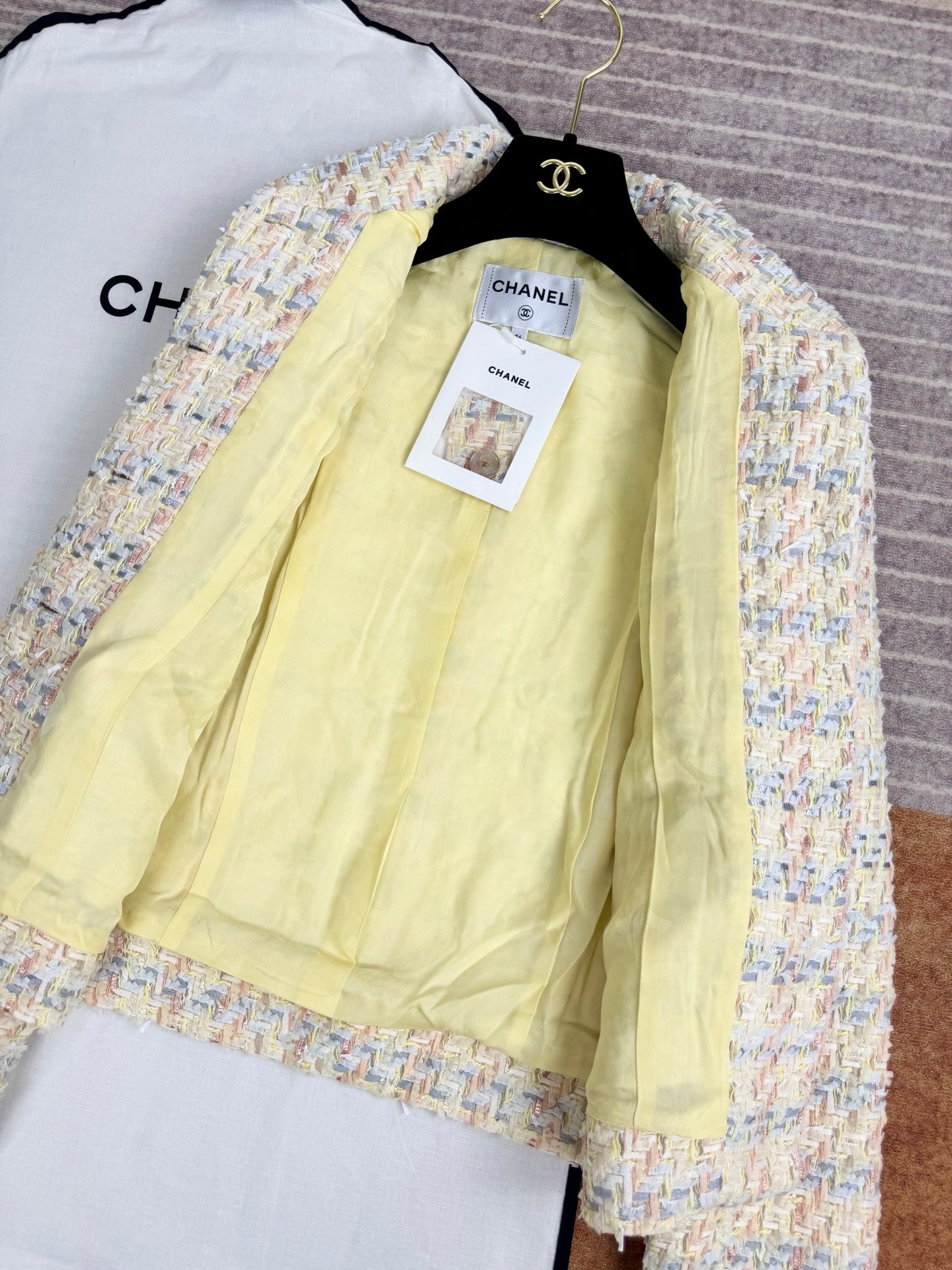 타지아 / 샤넬25p 옐로우 플레드 소프트 나일론 재킷