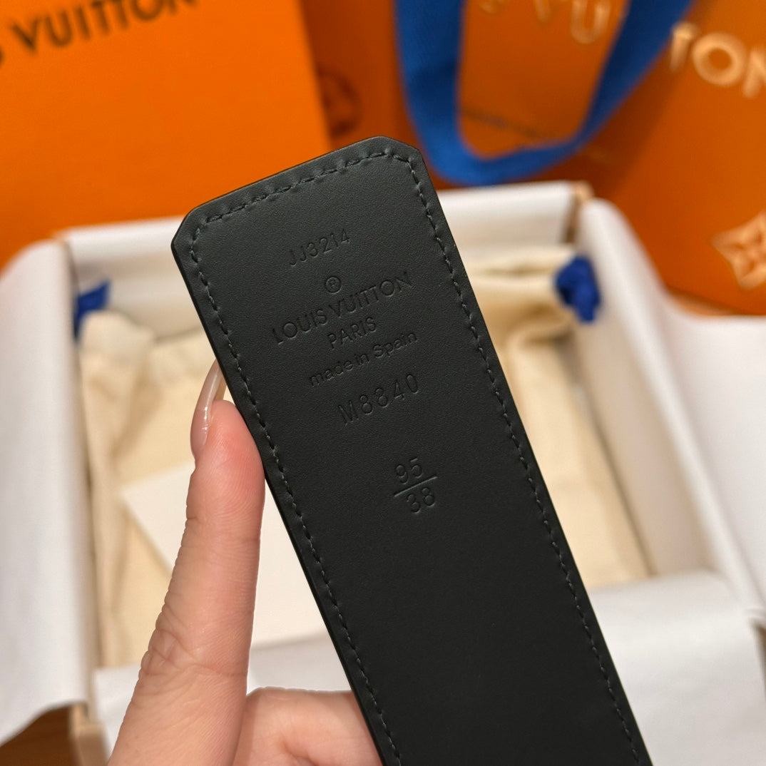 Louis Vuitton belt