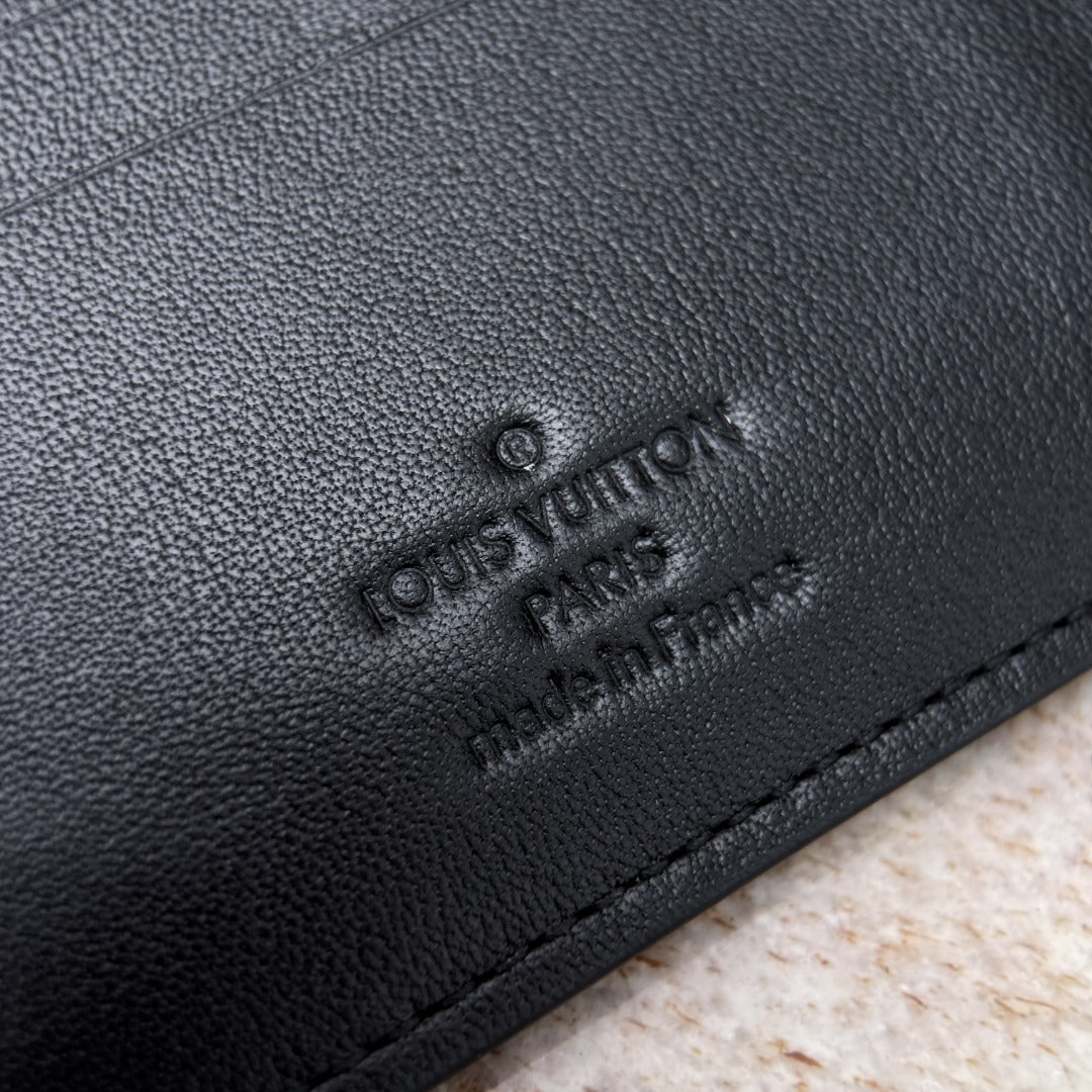 Godfactory / Louis Vuitton wallet
