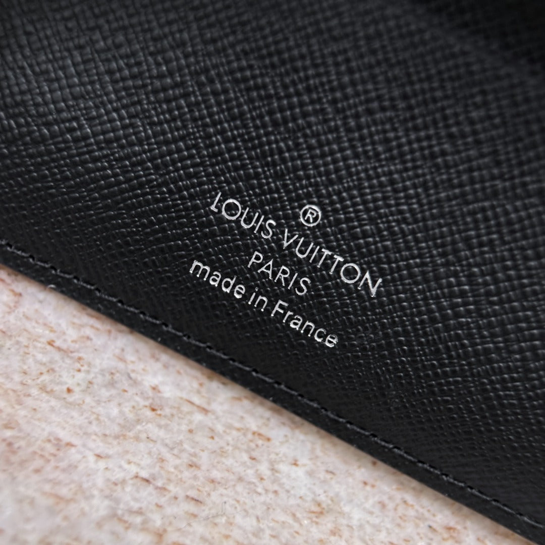God Factory / Louis Vuitton wallet
