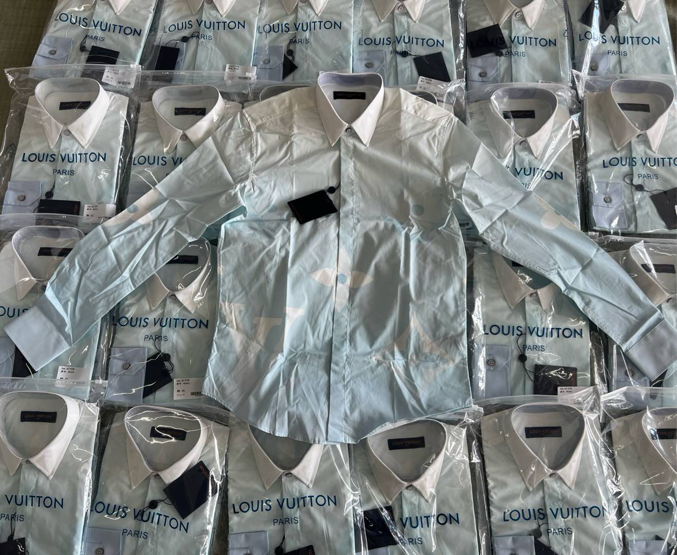 zzll / Louis Vuitton Men's Shirt