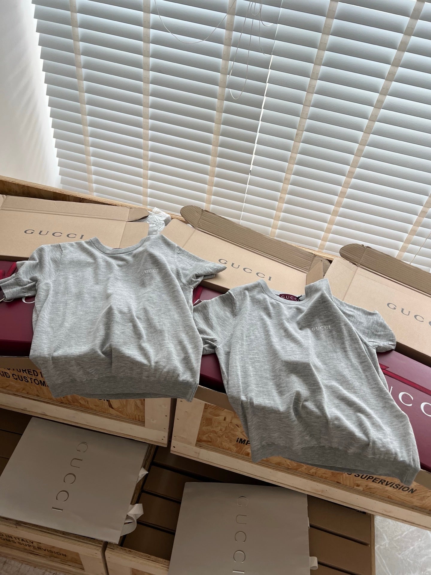 TMO / Gucci Mini Lettering Short-Sleeved Knit