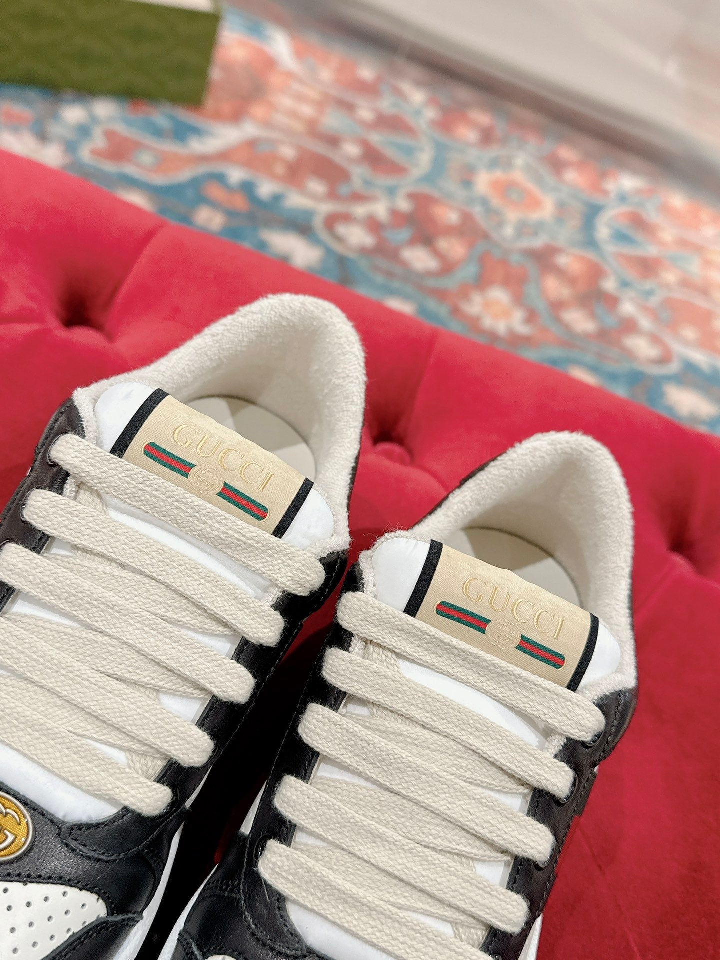 빙셀러 / 구찌 골든구스 슈퍼스타 더티 스니커즈