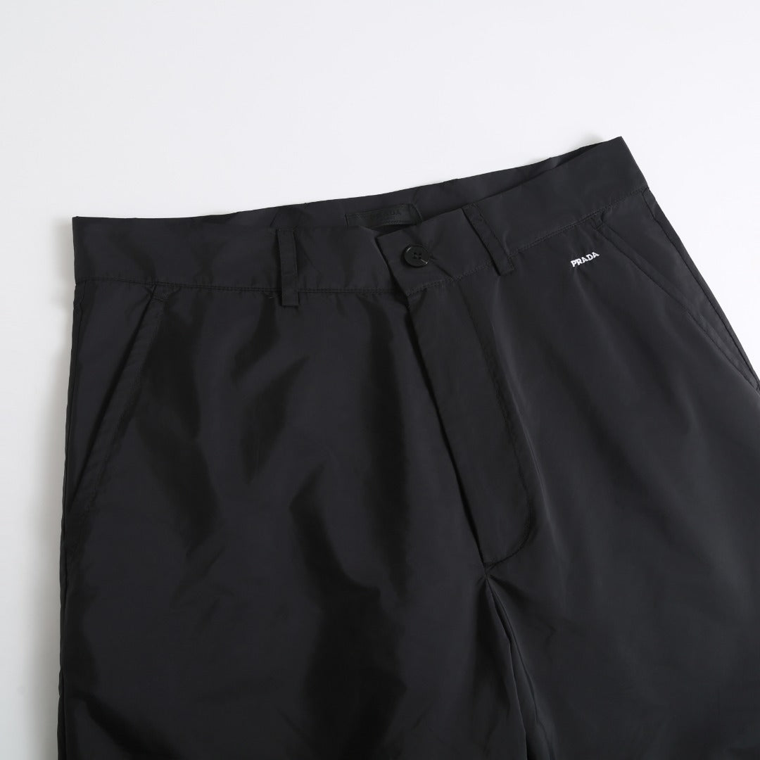 주말QZ / 프라다 레터링 자수 나일론 팬츠