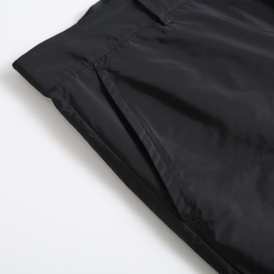 주말QZ / 프라다 레터링 자수 나일론 팬츠