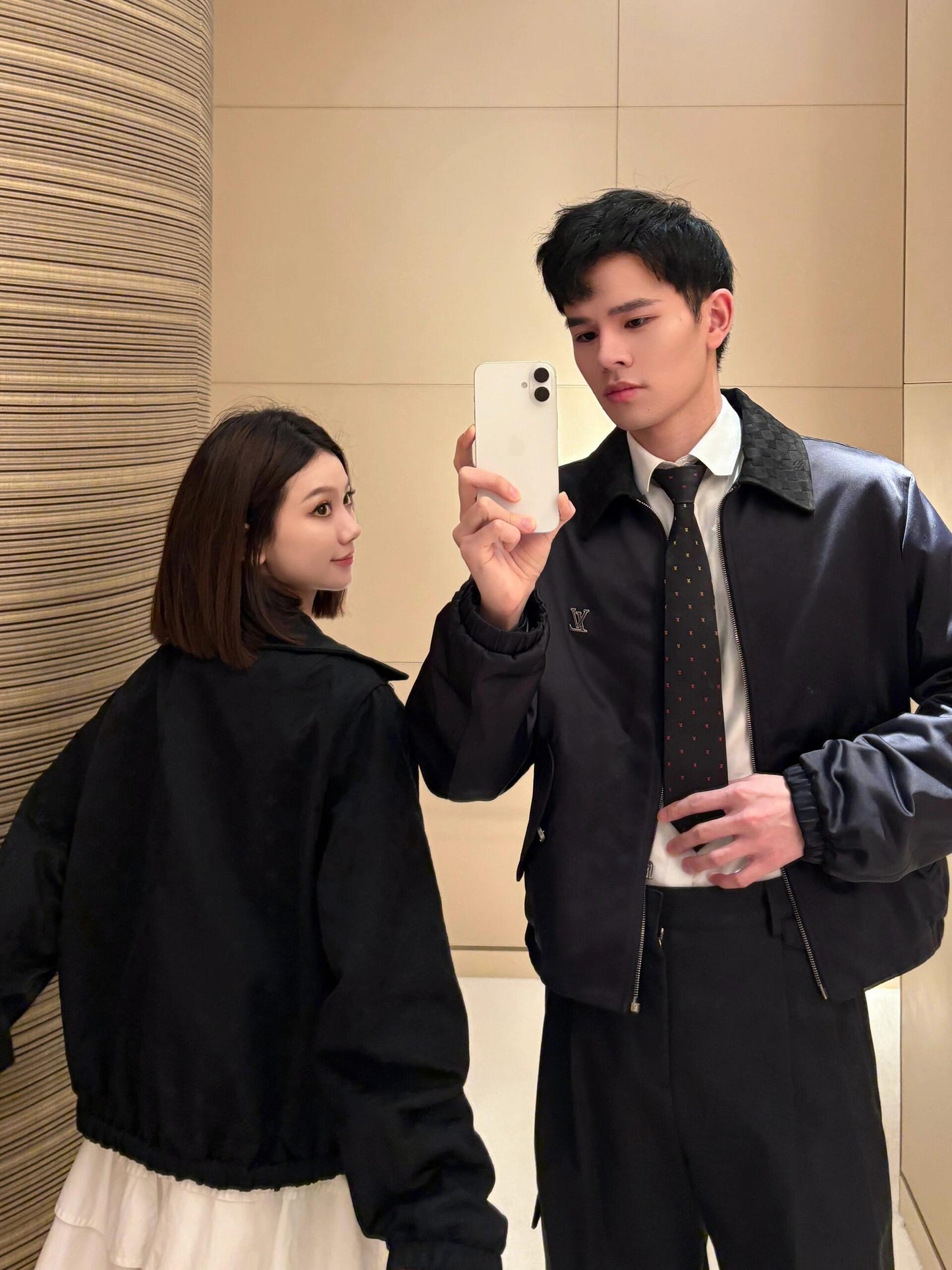 주말QZ / 루이비통 양면 착용 자카드 자켓