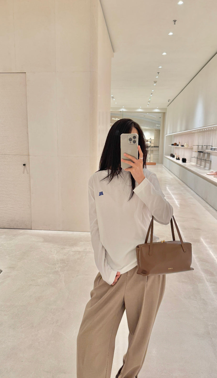 주말QZ / 질샌더 자수 긴팔 티셔츠