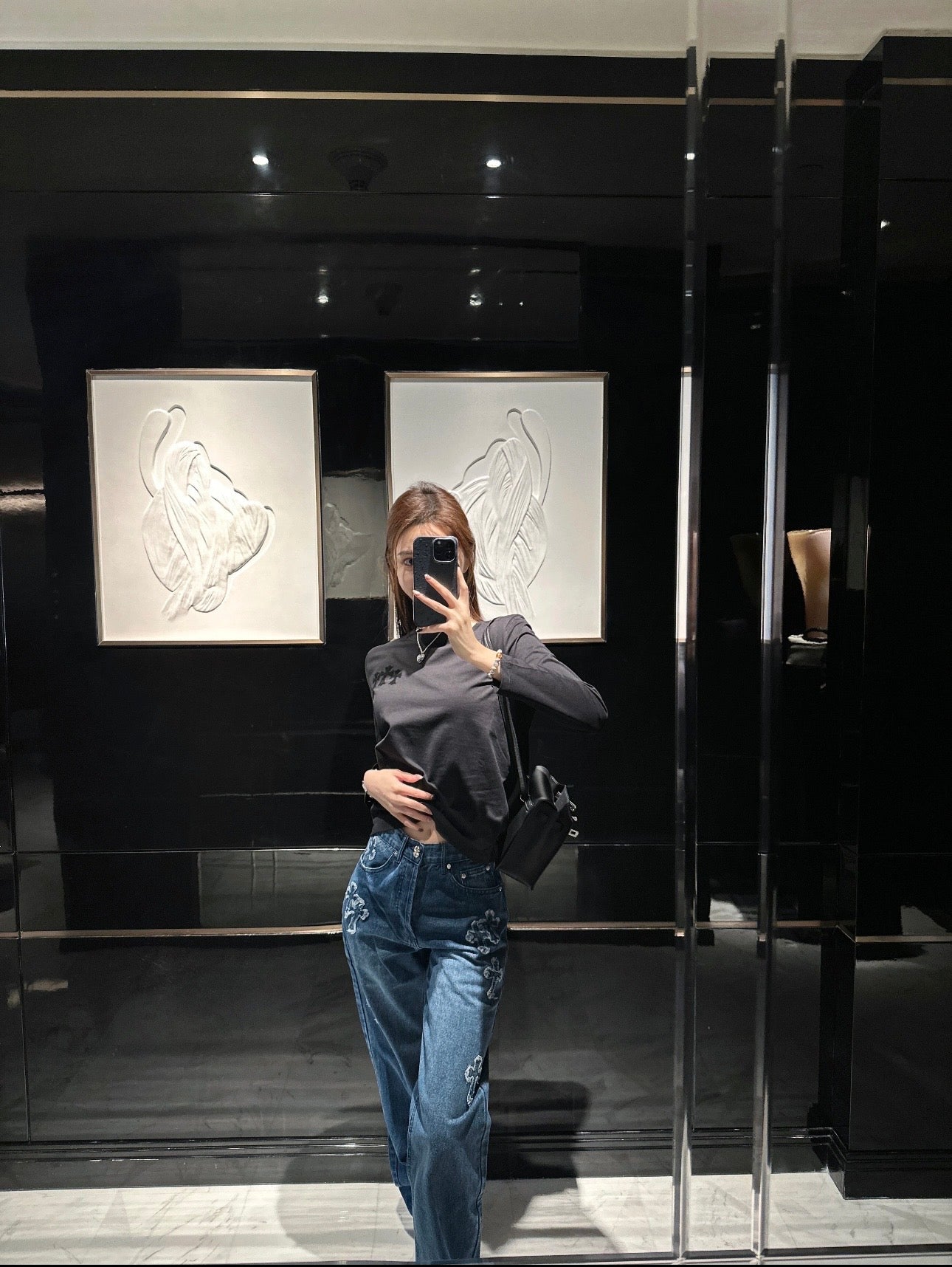 주말QZ / 크롬하츠 플로킹 문자 라운드넥 긴팔 티셔츠