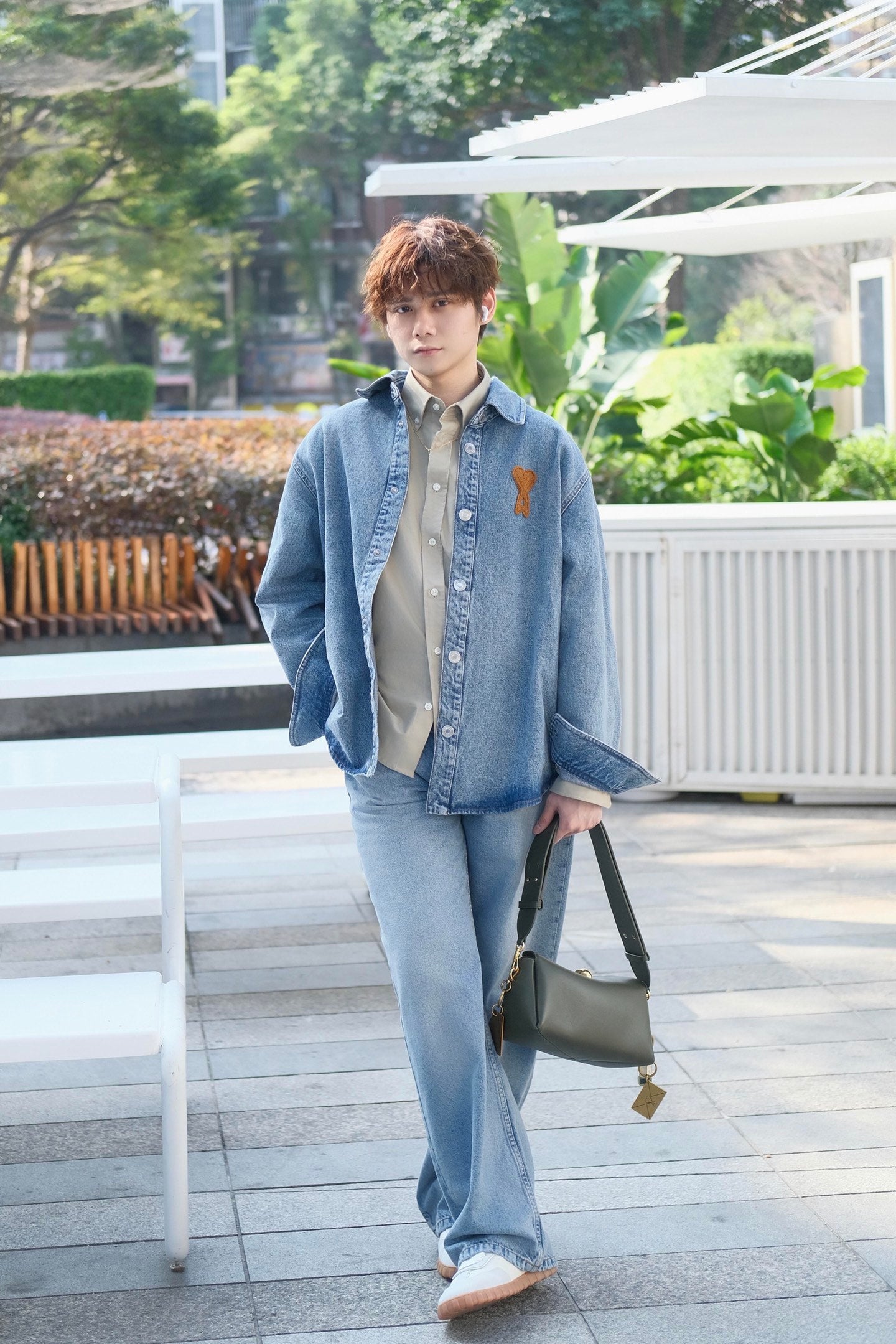 주말QZ / 아미 파리 데님 자켓
