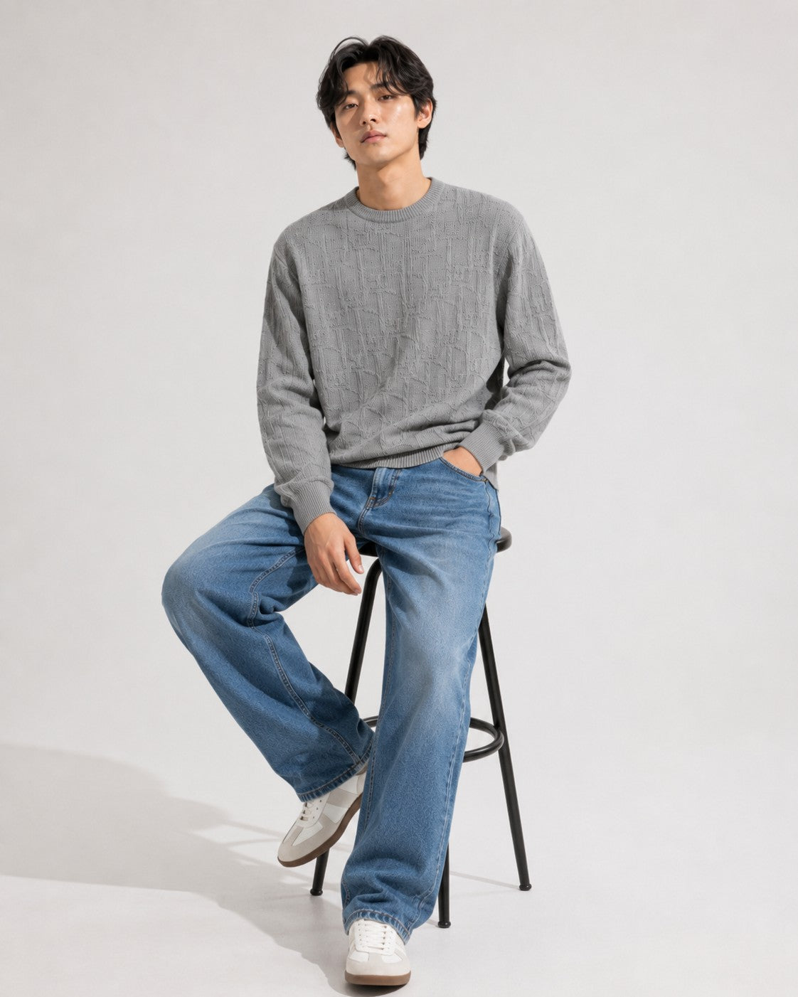 주말QZ / 디올 자카드 라운드넥 니트