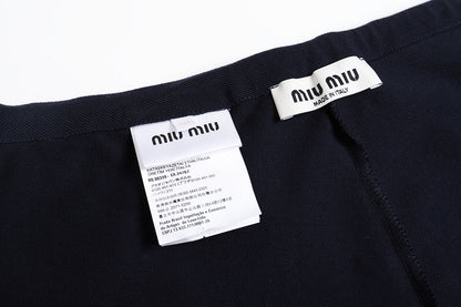 주말QZ / 미우미우 반바지