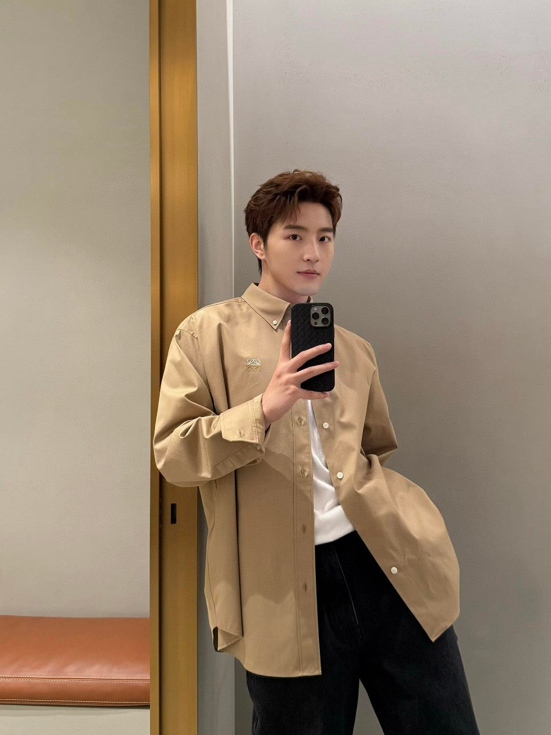 주말QZ / 로에베 투톤 자수 셔츠
