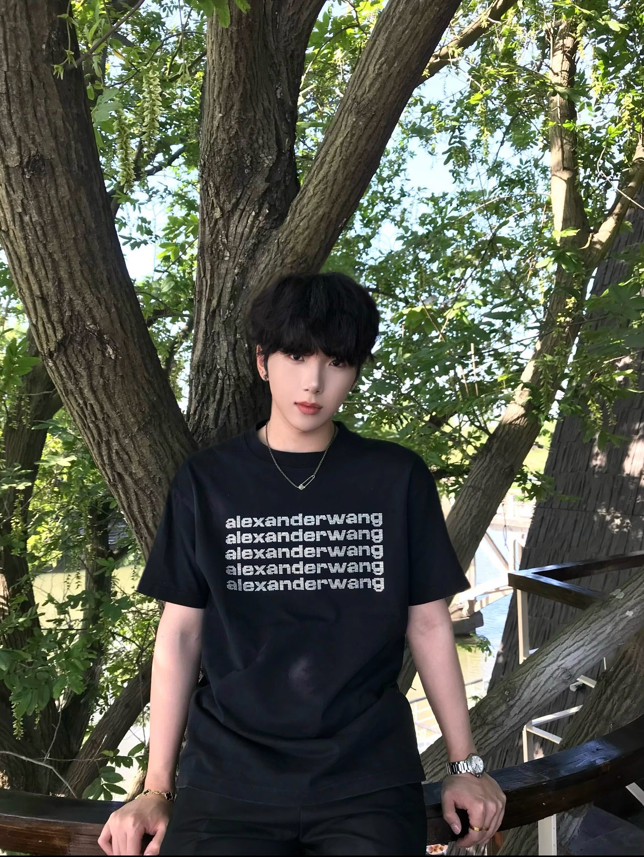 주말QZ / 알렉산더 왕 스톤 핫픽스 반팔 티셔츠