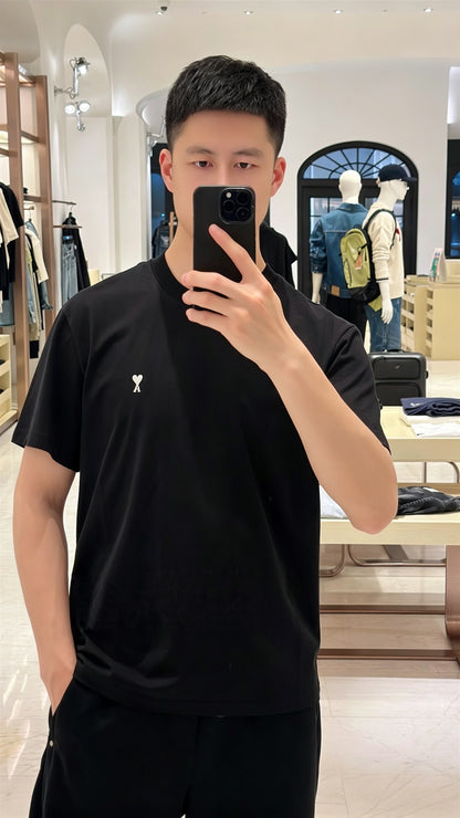 주말QZ / 아미 파리 자수 반팔 티셔츠
