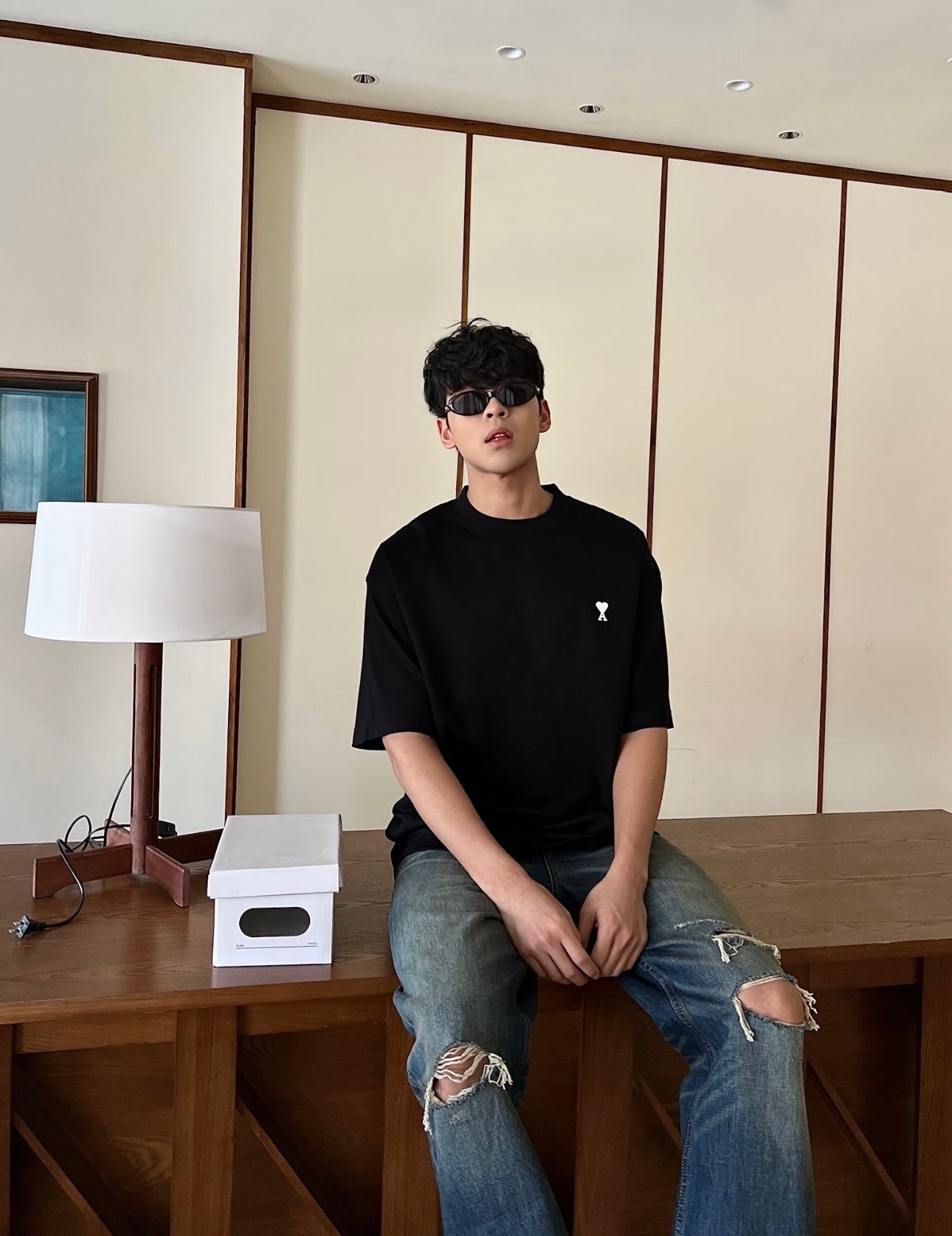 주말QZ / 아미 파리 자수 반팔 티셔츠