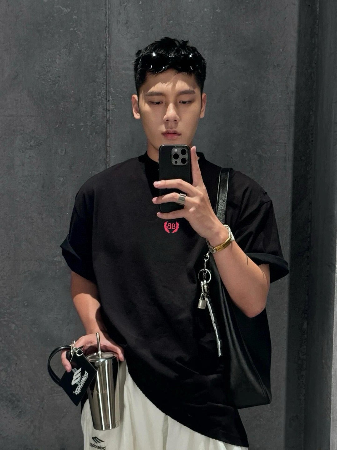 주말QZ / 발렌시아가 레터링 자수 반팔 티셔츠