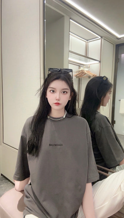 주말QZ / 발렌시아가 레터링 자수 반팔 티셔츠