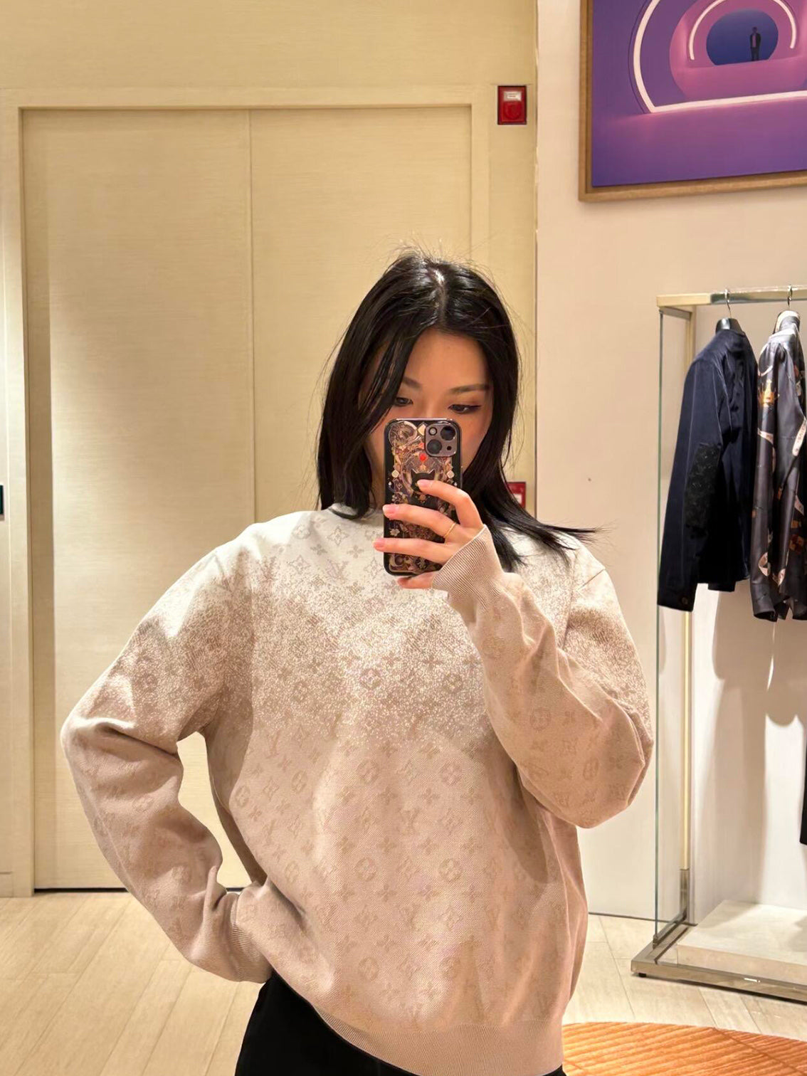 주말QZ / 루이비통 라운드넥 긴팔 티셔츠