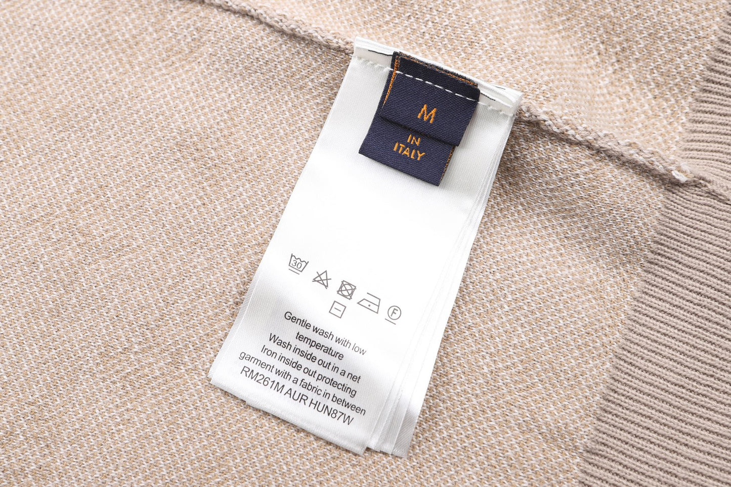 주말QZ / 루이비통 라운드넥 긴팔 티셔츠