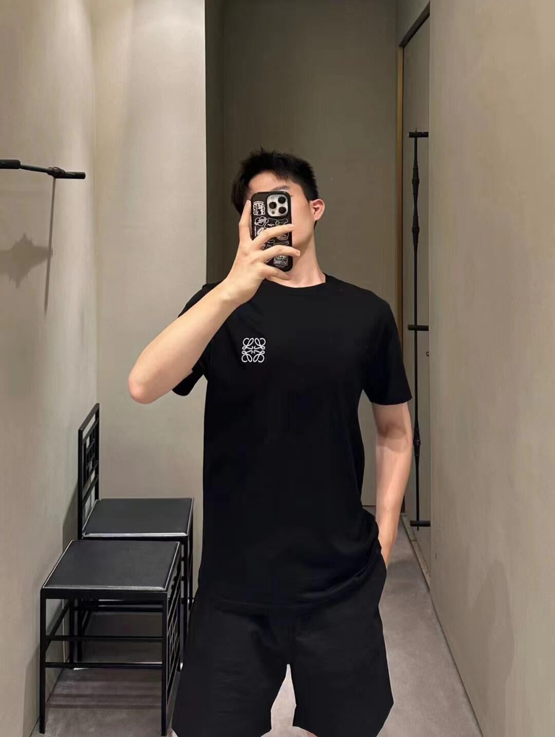 주말QZ / 로에베 자수 라운드넥 티셔츠