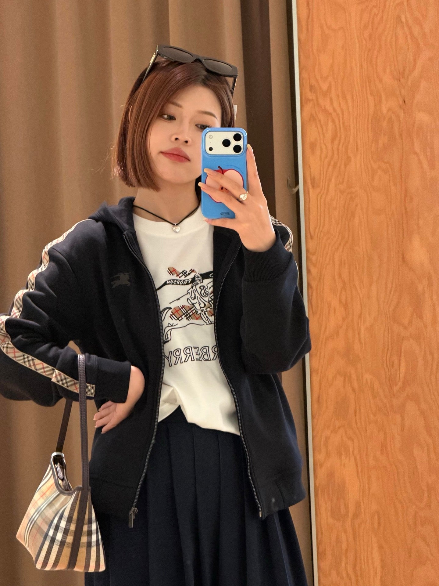 주말QZ / 버버리 자수 체크 후디