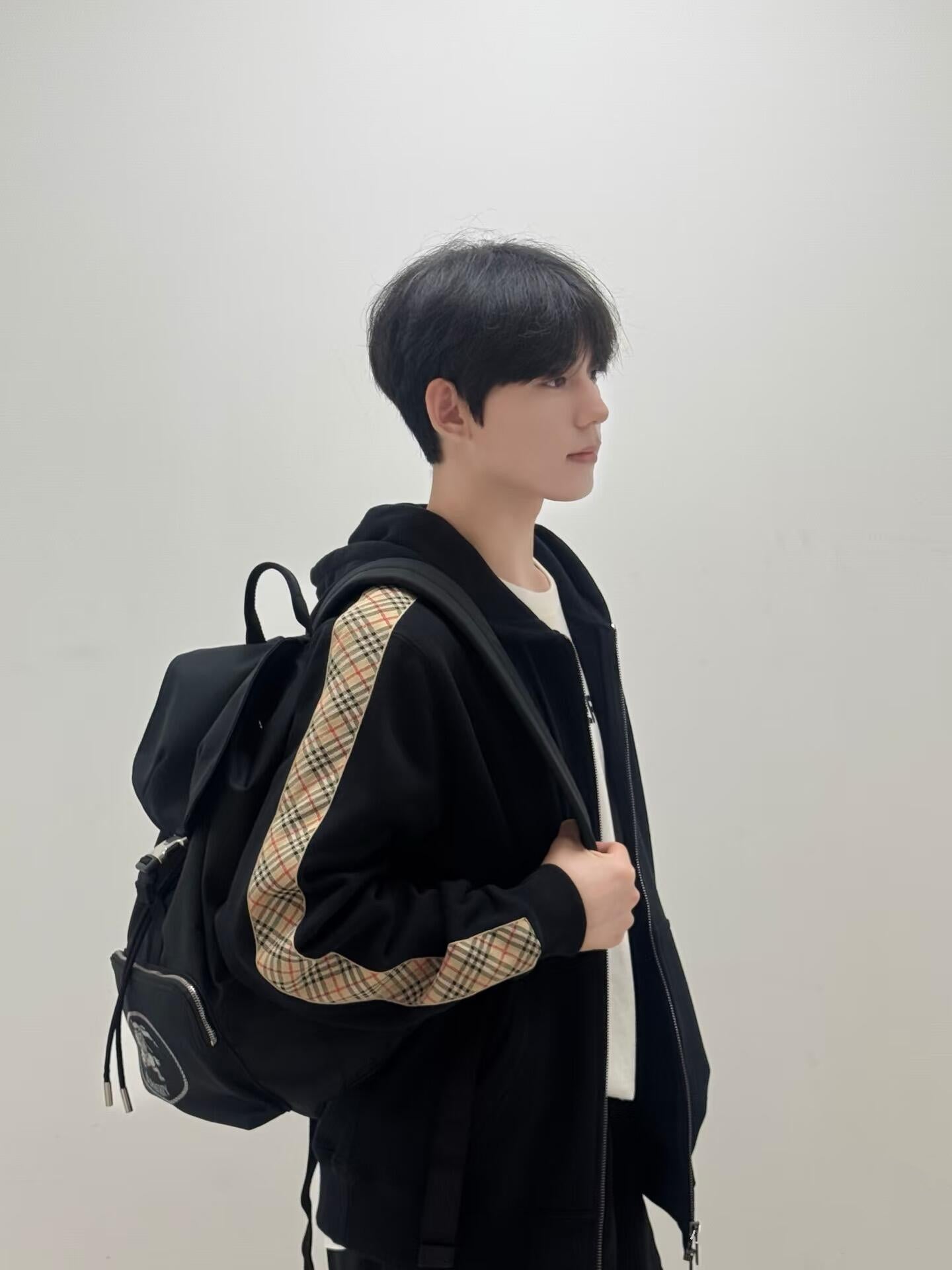 주말QZ / 버버리 자수 체크 후디