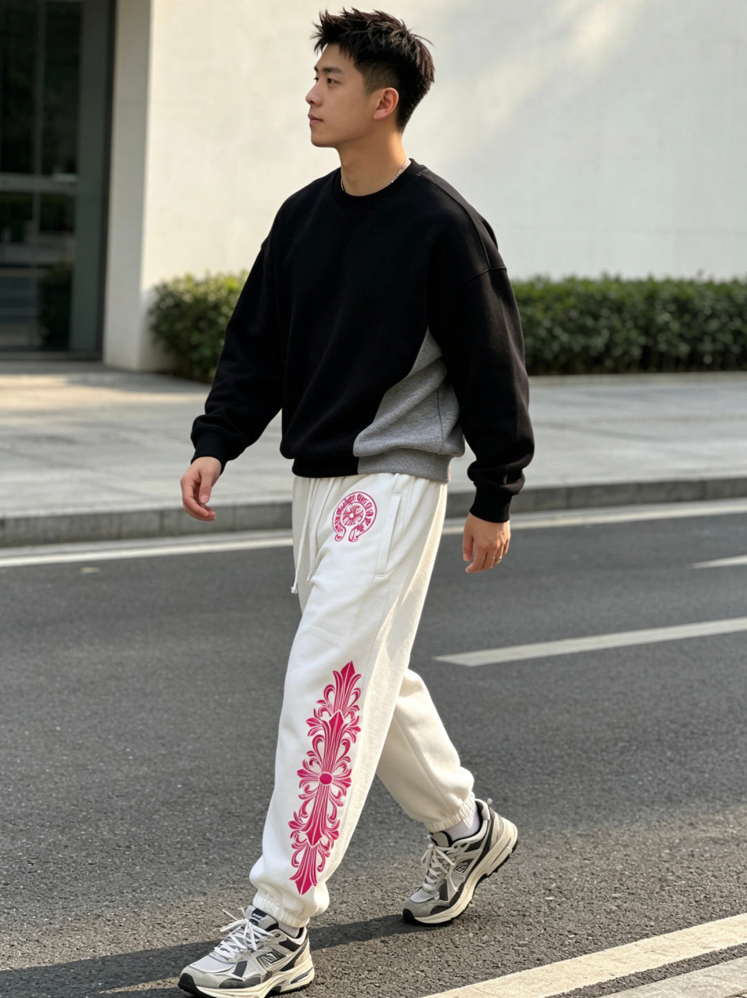 주말QZ / 크롬하츠 사이드 형광핑크 레터링 조거팬츠