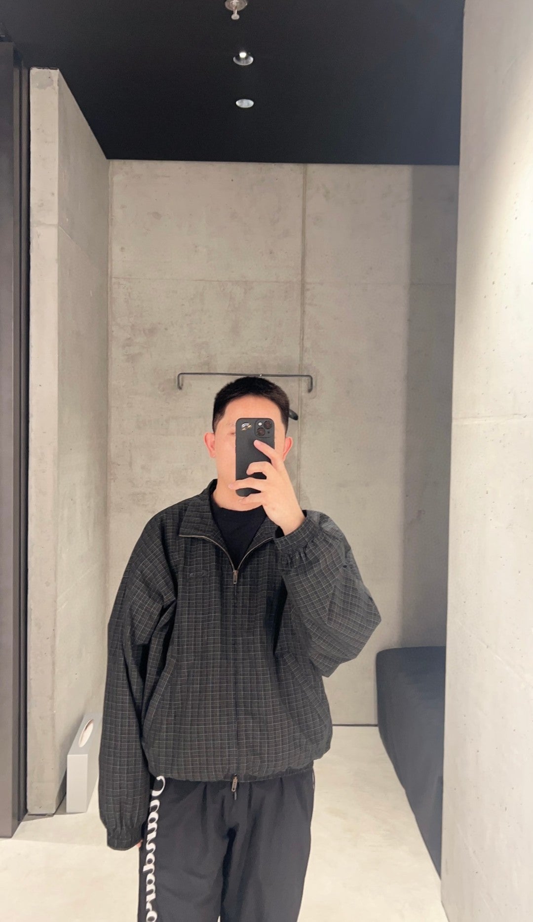 주말QZ / 발렌시아가 투웨이 지퍼 자수 체크 자켓