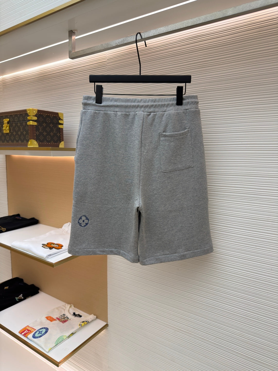 주말QZ / 루이비통 자수 반바지