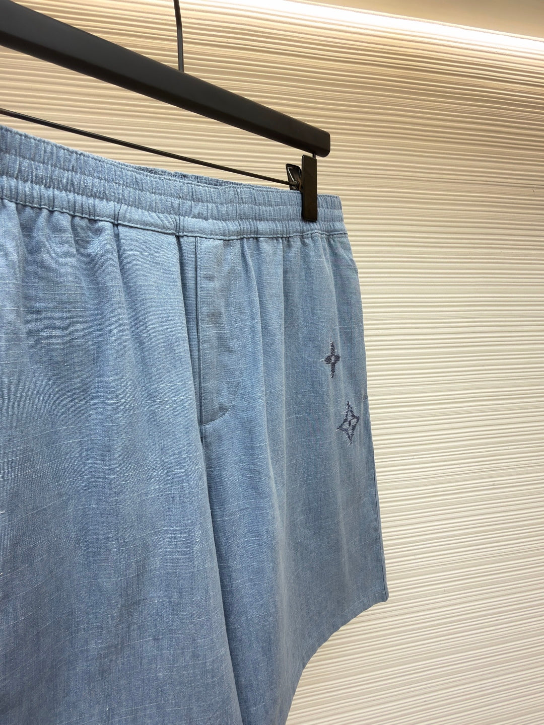 주말QZ / 루이비통 자수반바지