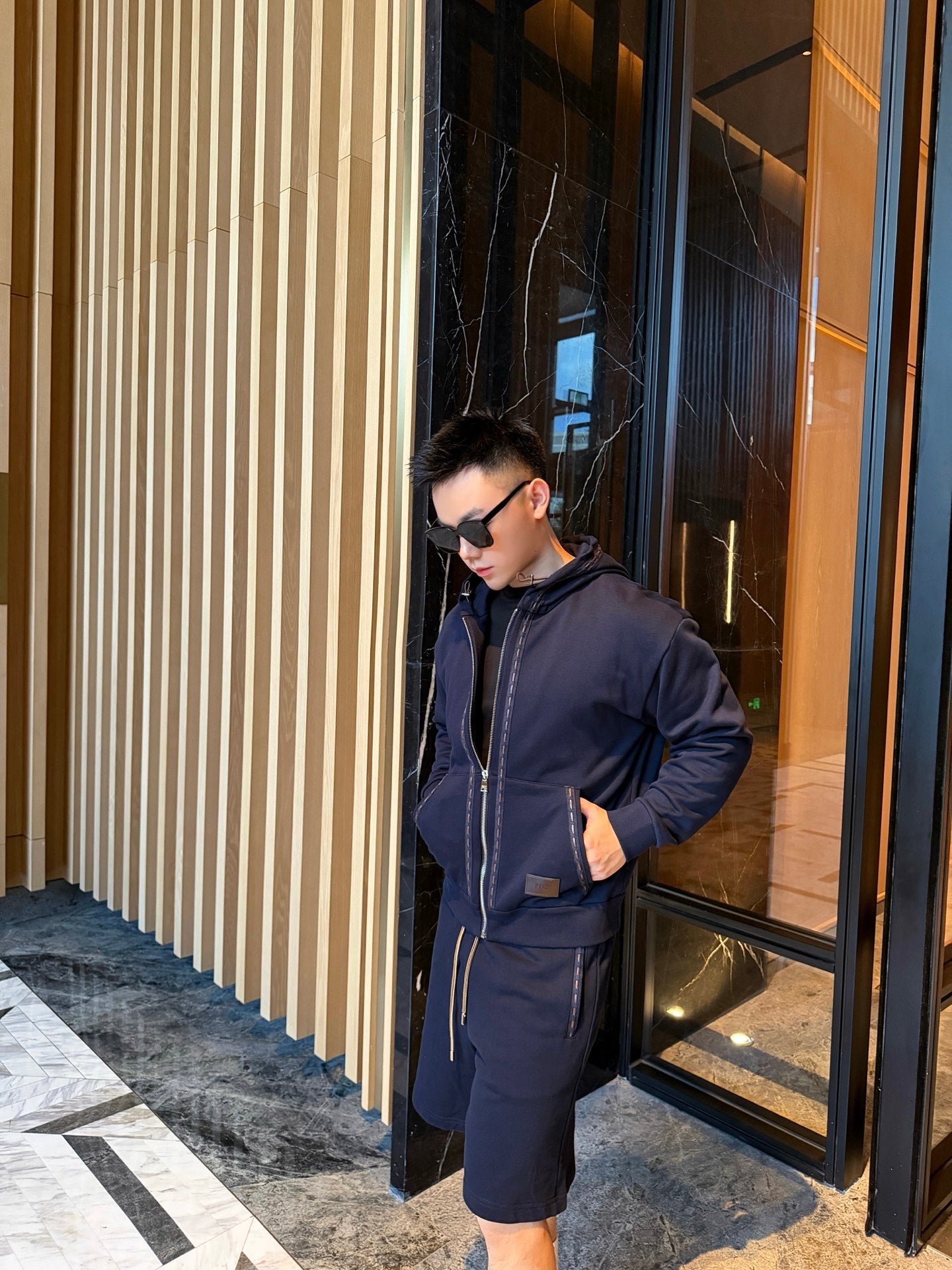 주말QZ / 펜디 트레이닝 자켓