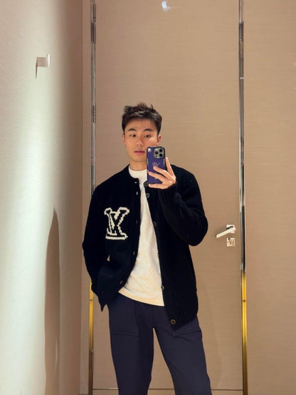 주말QZ / 루이비통 울 가디건