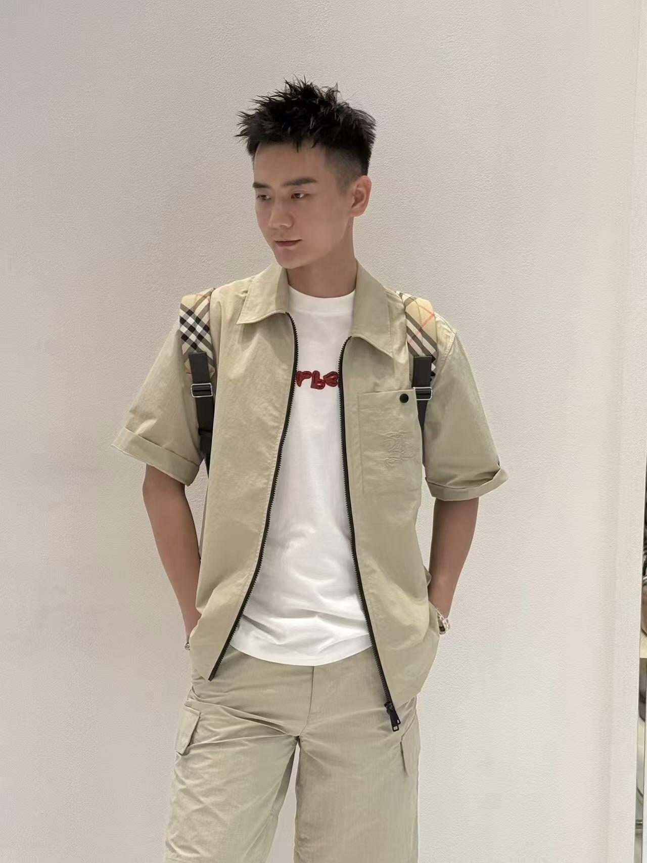 주말QZ / 버버리 지퍼 반팔 셔츠