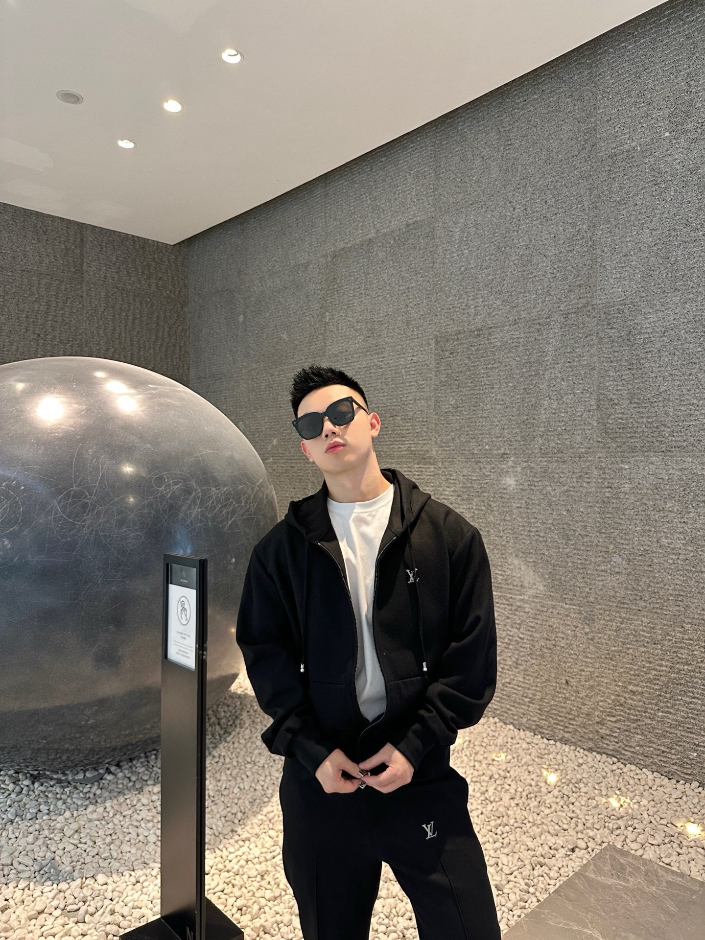 주말QZ / 루이비통 후드 허리밴딩 집업