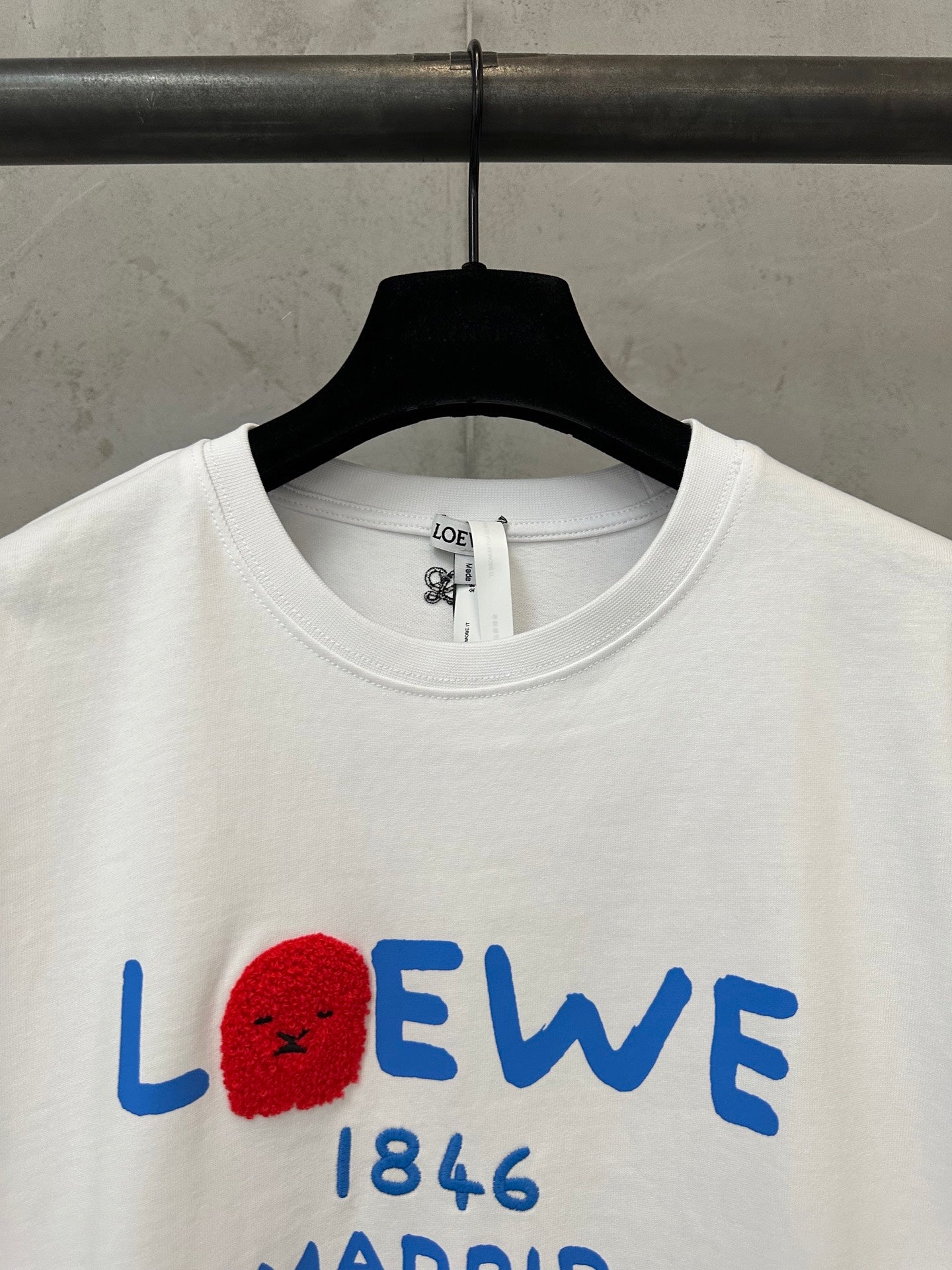 주말QZ / 로에베 자수 반팔 티셔츠