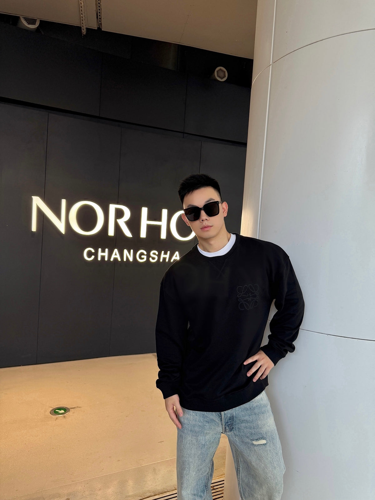 LY / 로에베 자수 맨투맨