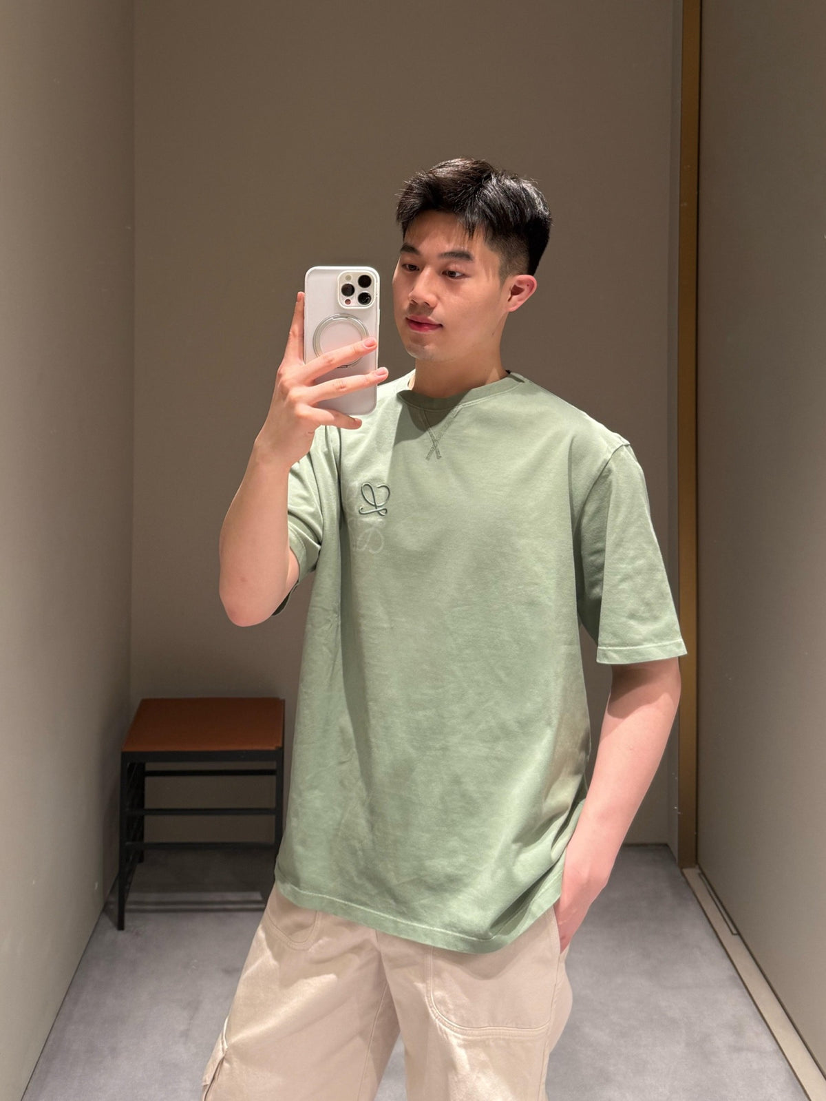BVG  / 로에베 자수 반팔 티셔츠