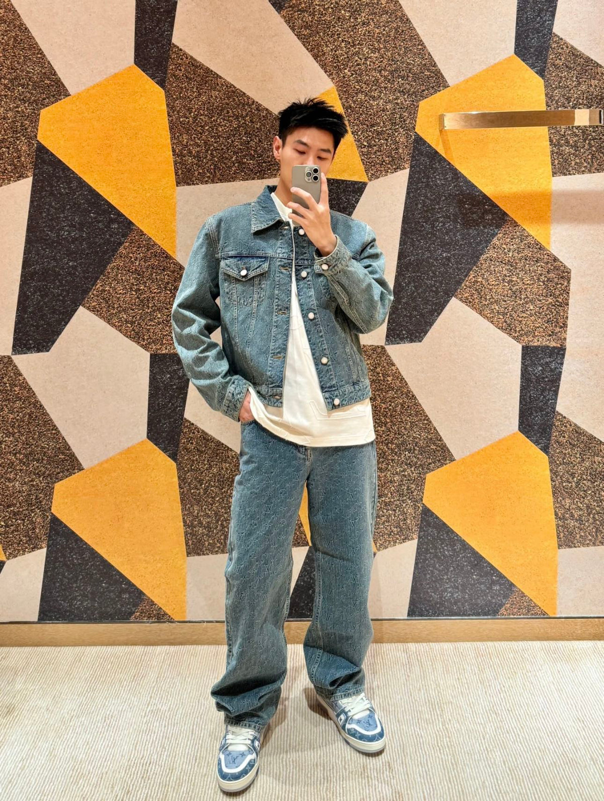 BVG / 루이비통 청자켓