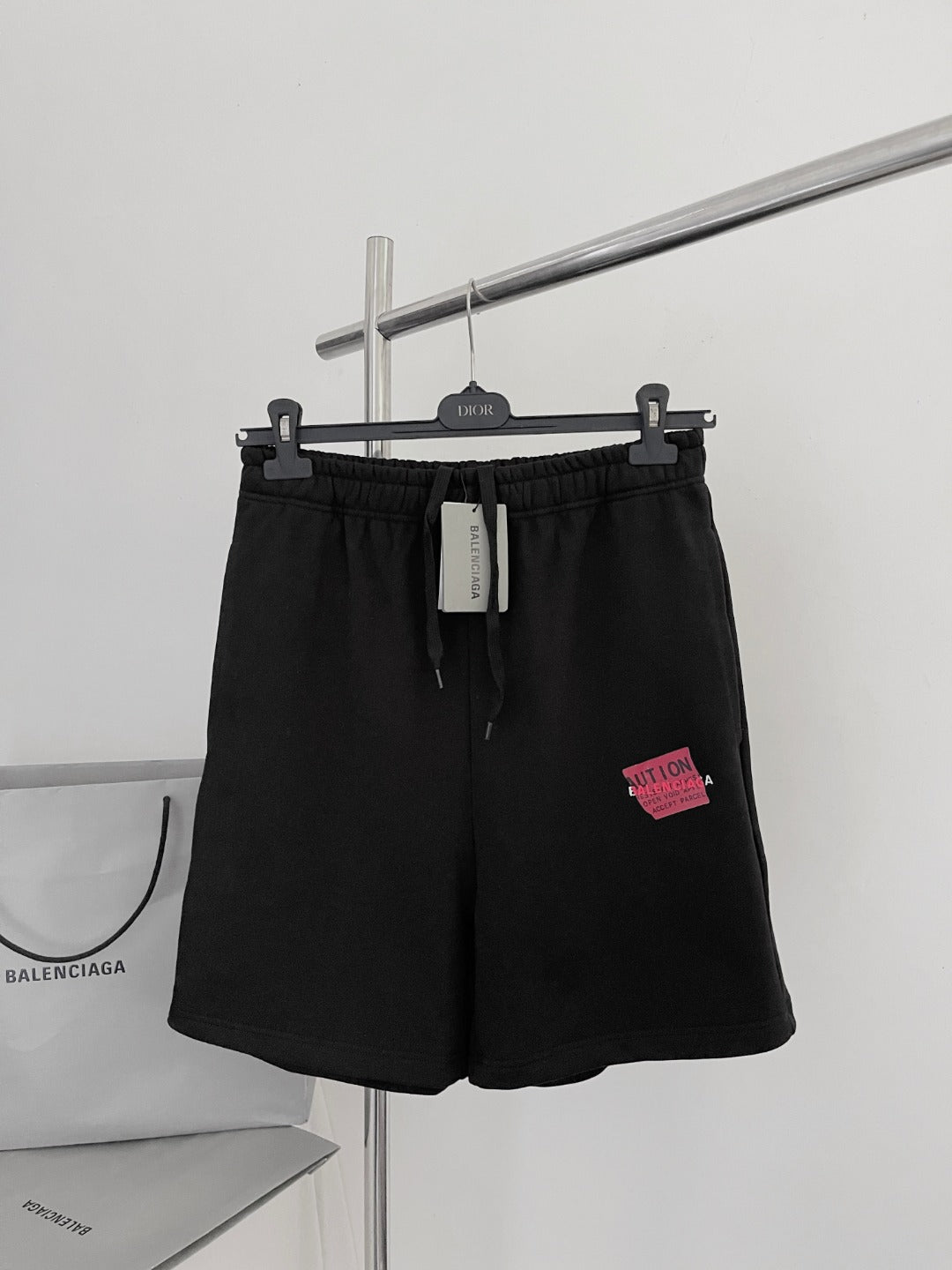 BVG / 발렌시아가 반바지