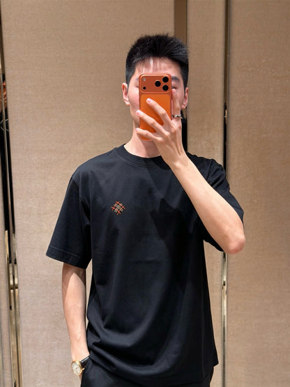 주말QZ / 버버리 레터링 라운드넥 반팔 티셔츠