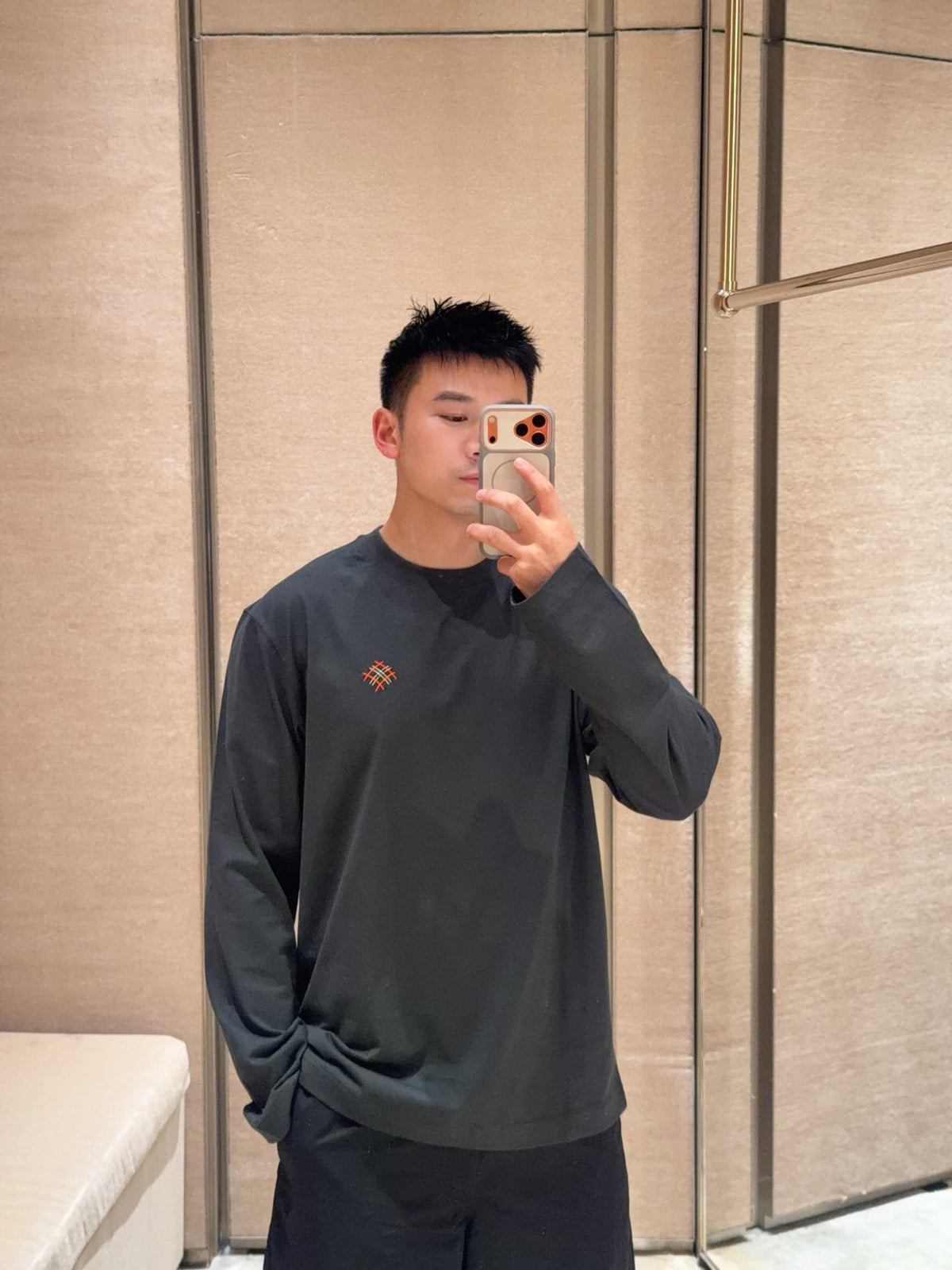 주말QZ / 버버리 라운드넥 긴팔 티셔츠