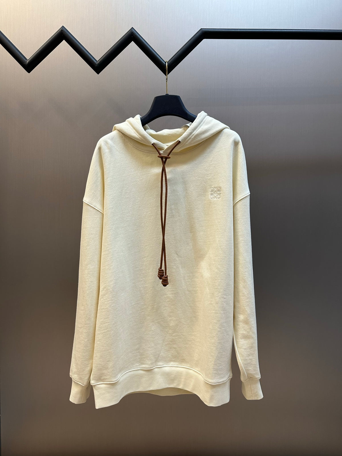 주말QZ / 로에베  긴팔 후드티
