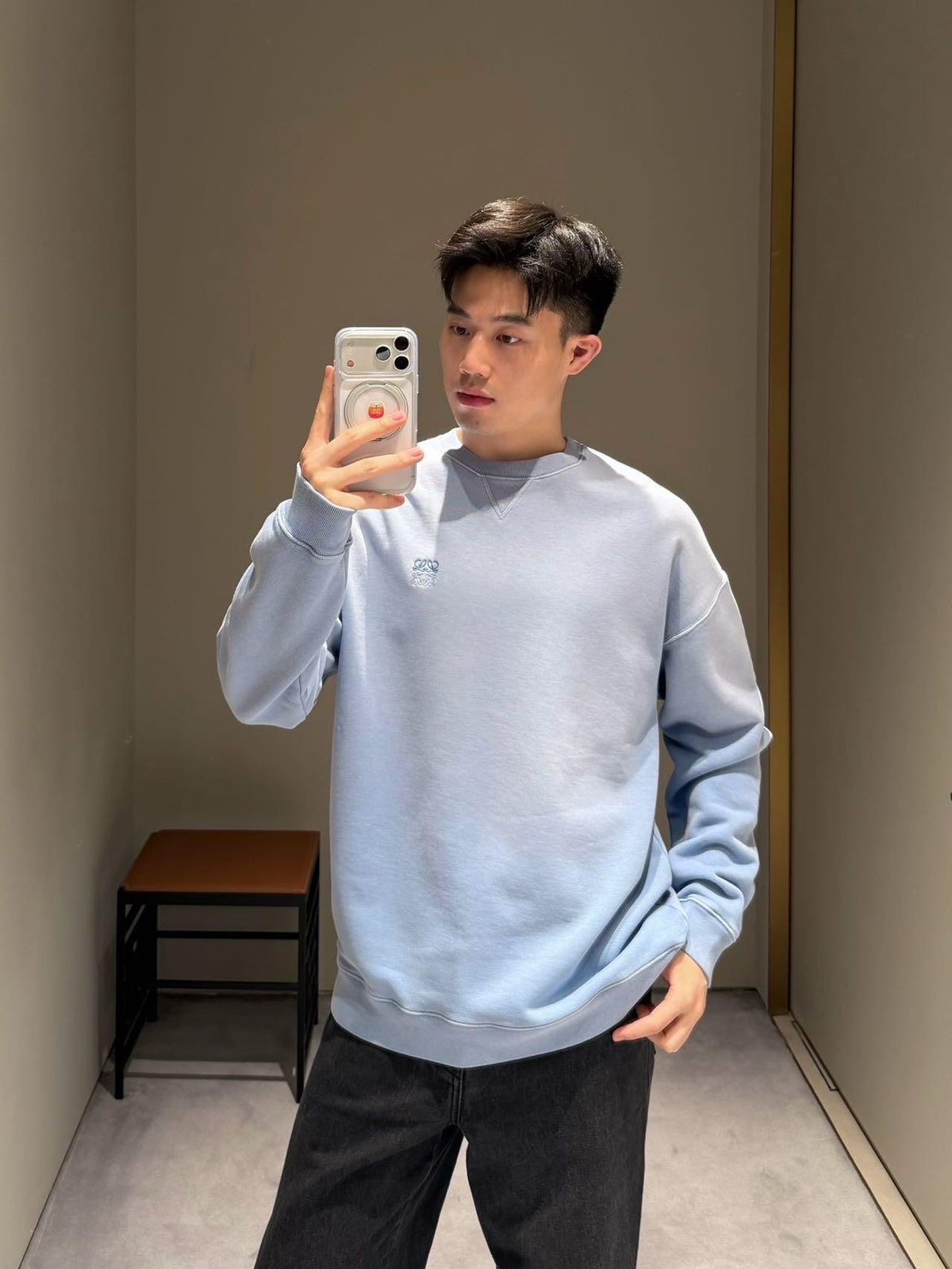 주말QZ / 로에베 자수 맨투맨