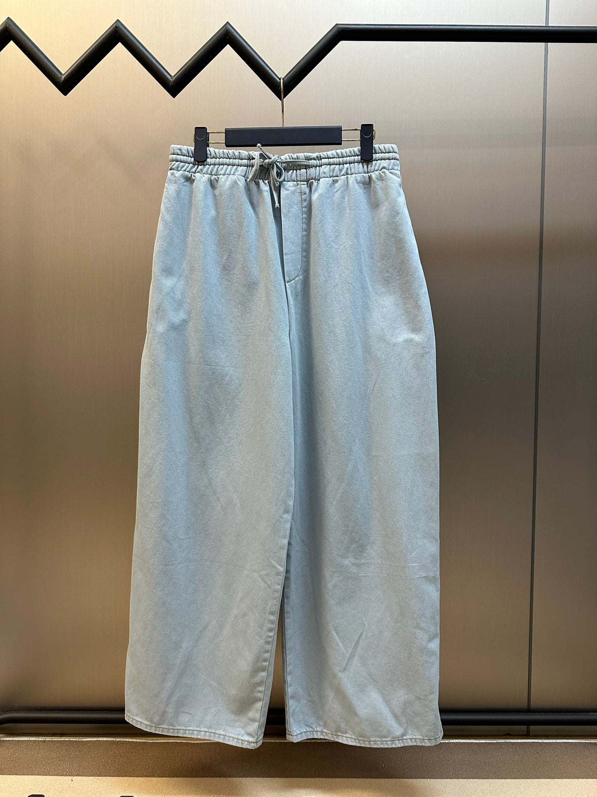 주말QZ / 로에베 데님 팬츠