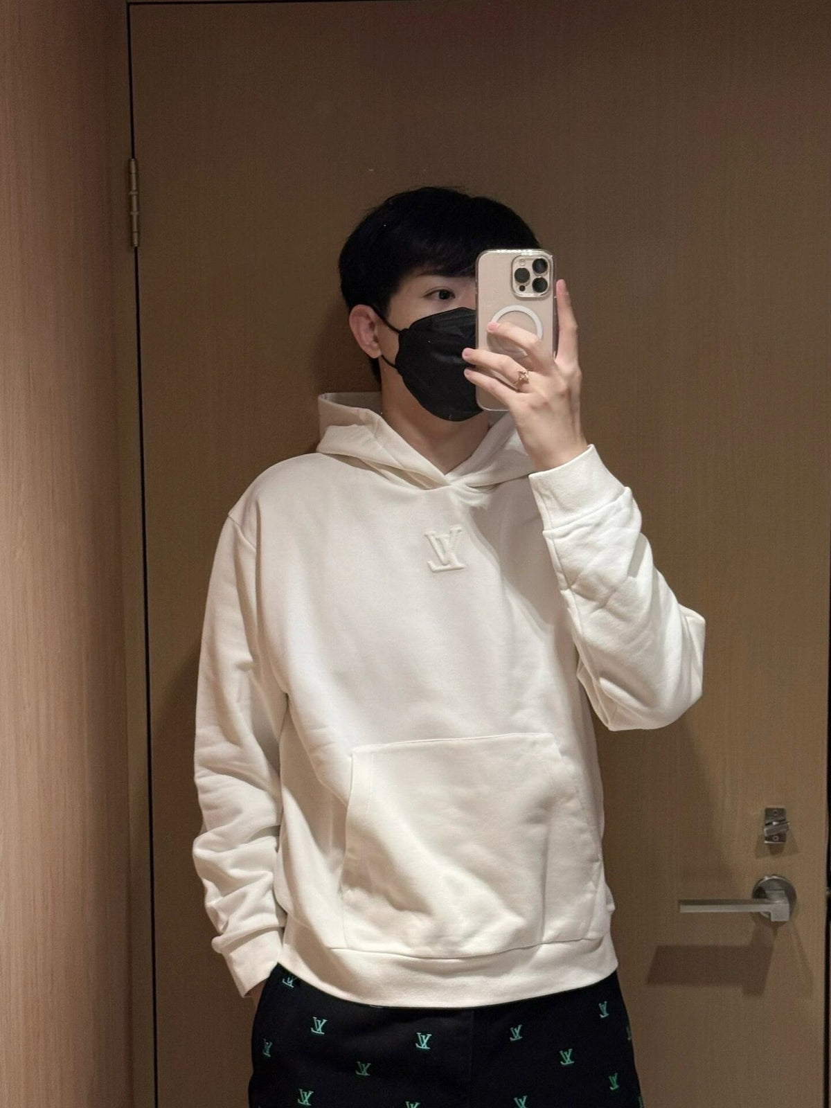 주말QZ / 루이비통 후드티