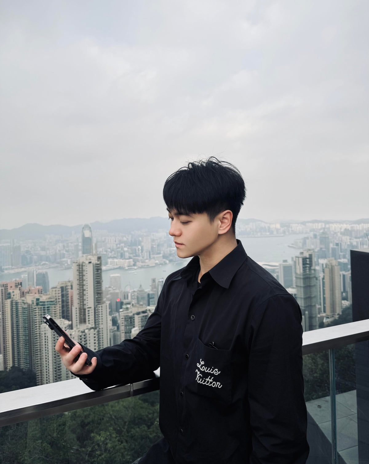 주말QZ / 루이비통 긴팔 셔츠